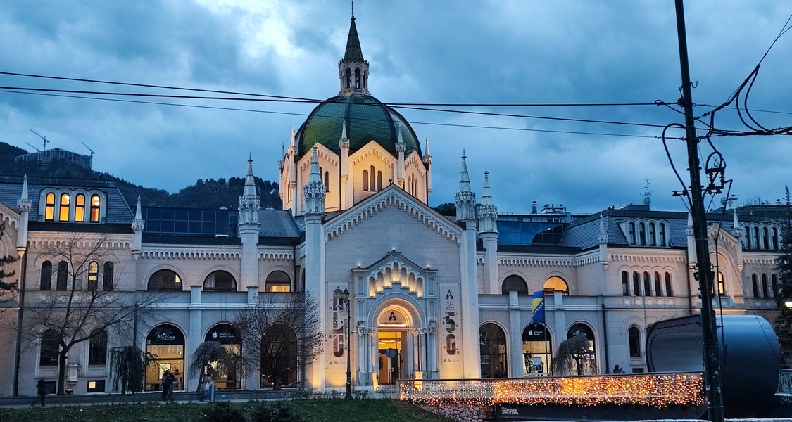 The home of today's Academy of Fine Arts was the first and only evangelist church constructed in the times of the Austro-Hungarian Empire in BiH. The church was built in 1899 and designed by the architect Karlo Paržik in a Romanesque-Byzantine style. The church was proclaimed a cultural-historical monument and is included on the list of protected buildings by the Institute for the Protection of Cultural-Historical and Natural Heritage.