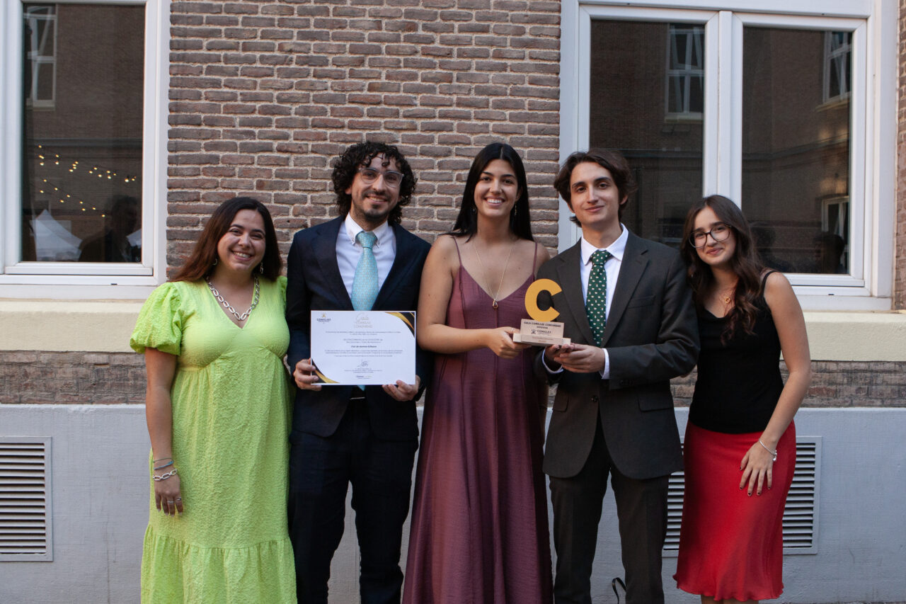 Members of the EUPeace Comillas Club stand together with the EUPeace Work Package 5 leads at Universidad Pontificia Comillas.