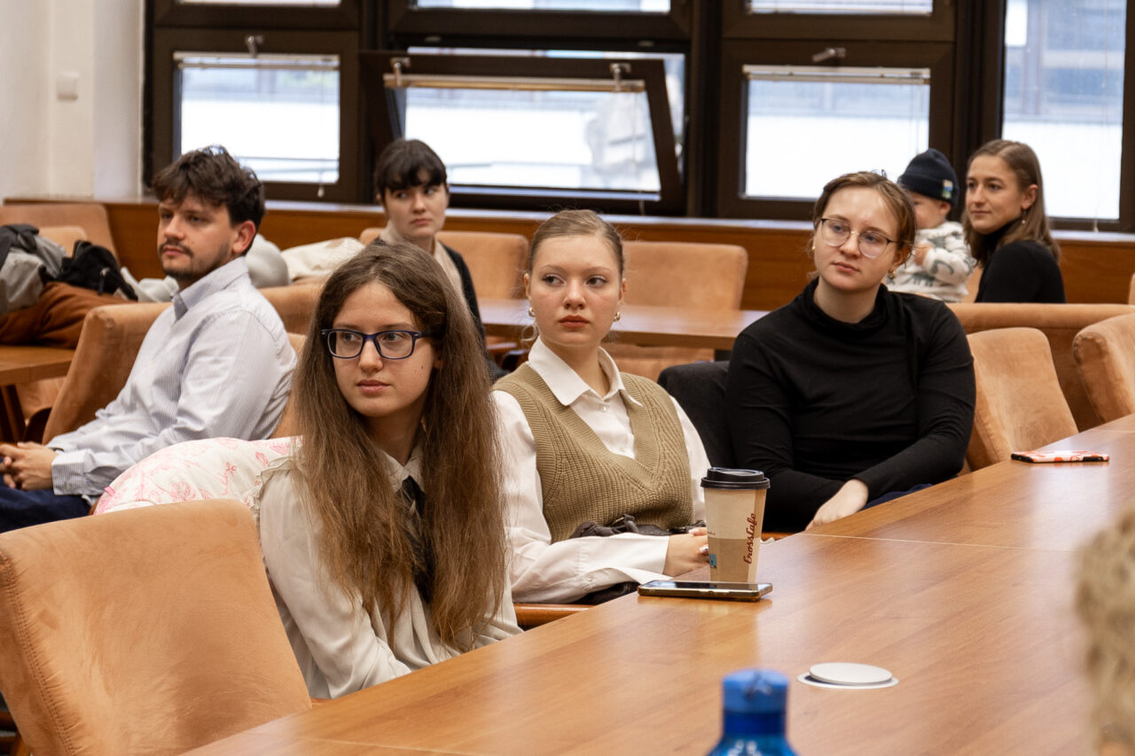Markéta Ondříčková, a law student at the UWB, seated on the left with fellow students in a lecture hall.
