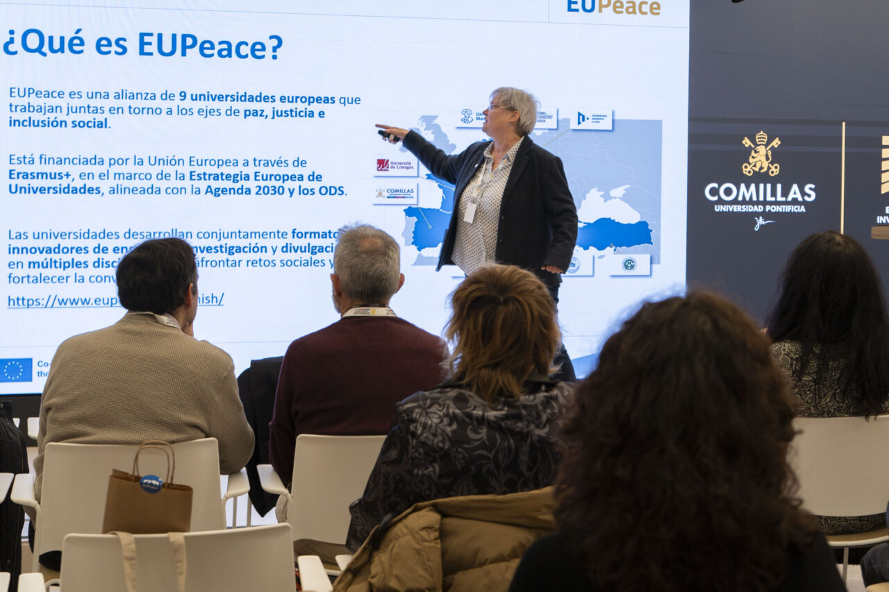 Birgit Strotmann presenting EUPeace to attendees during the Societal Dialogue Group session.