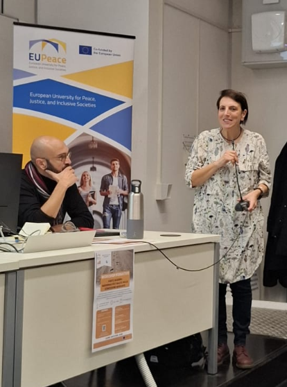 Prof. Emanuela Pascuzzi provides detailed information about the course content and objectives.